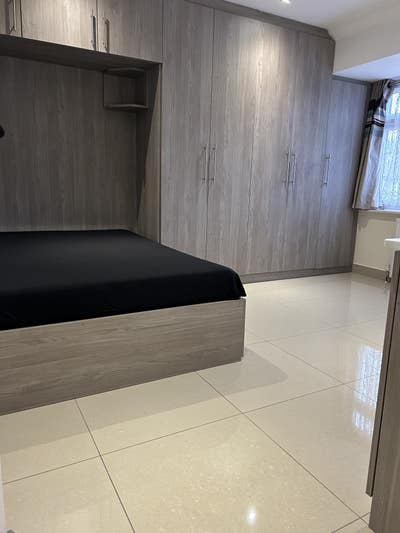 Newly Refurbished En-Suite Room Main Photo