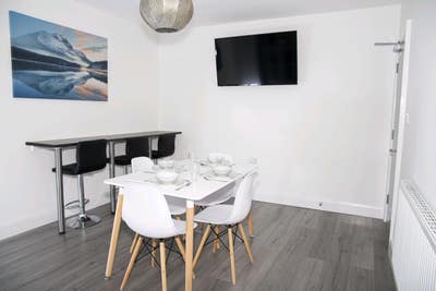 🔥🔥 Brand New Luxury Rooms with Ensuites 🔥🔥 Main Photo