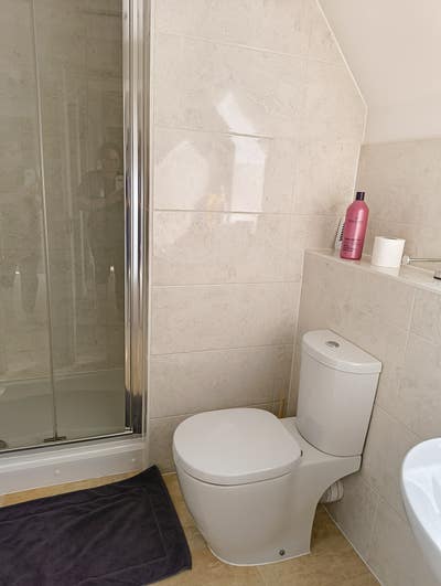 Furnished double room to rent Main Photo