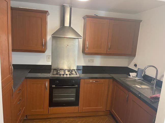 Spacious single room in a shared house to rent.  Main Photo