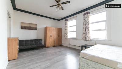 Large Double Room in Walthamstow E17 with bills   Main Photo