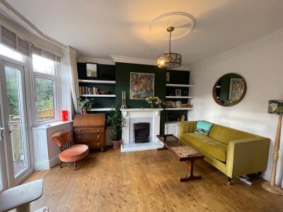 Friendly woodside home in Norton Lees Main Photo