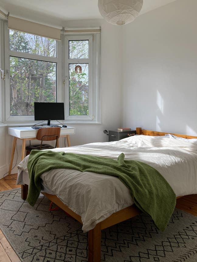Beautiful bright double room in Seven Sisters Main Photo