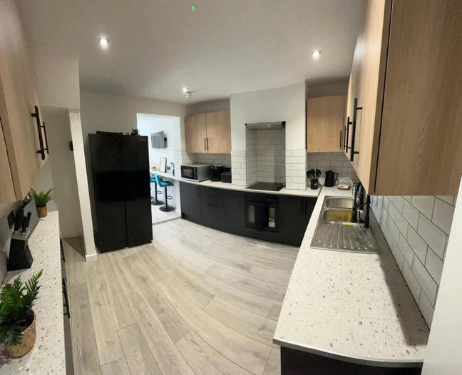 💎 High End Double Bedrooms! £0 Deposit Main Photo