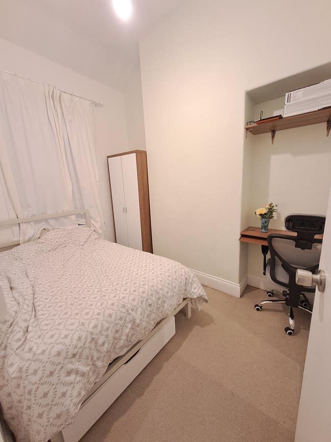 One Bedroom to Rent - Terraced House with 2 rooms Main Photo