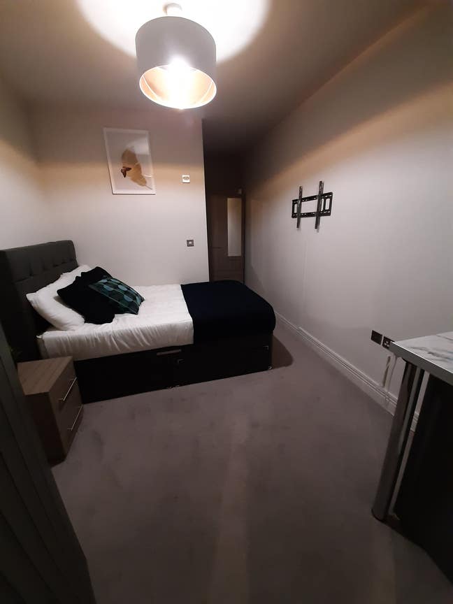 Double en-suite room at Avon Street CV2 3GL Main Photo