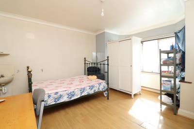 Double room in Bassett close to university Main Photo