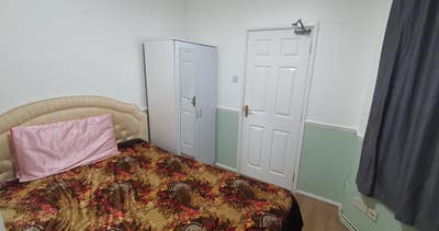 Double ensuite room(private bathroom,Toilet)to let Main Photo