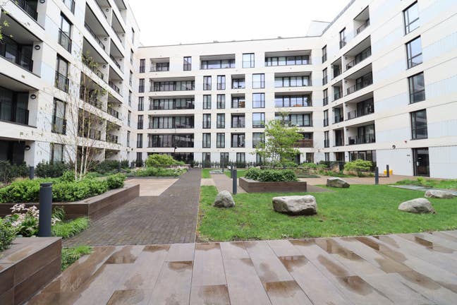 Powerful Hoxton Main Photo