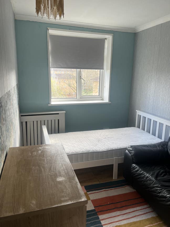  Double Room with natural light Main Photo