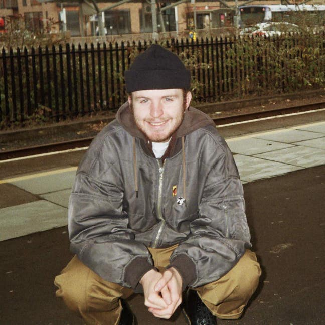 Working post-graduate in search of a home. Main Photo