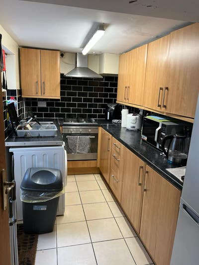 Shared House in Central Weston Main Photo