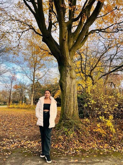 26 year old Female seeks a double room Main Photo