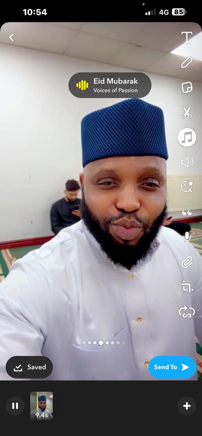 I am a professional male aged 44. I am lookin... Main Photo
