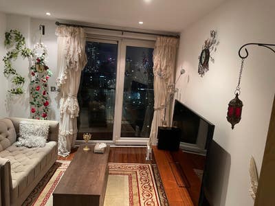 Room for rent in well sort out apartment  Main Photo