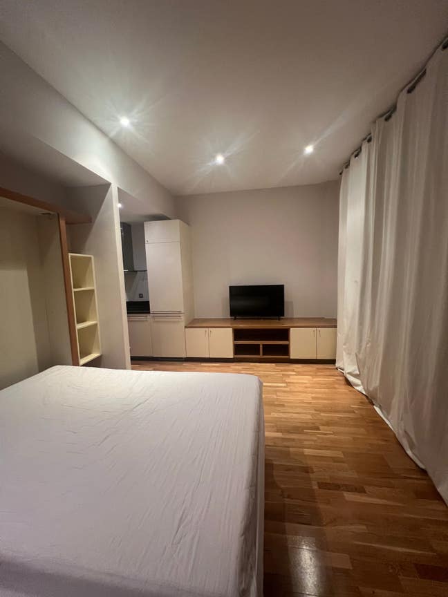 Central studio flat short term let  Main Photo