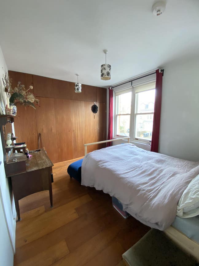 Lovely ensuite room in Queen's Park  Main Photo