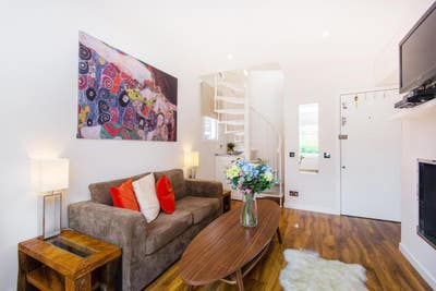 Charming 1 Bd Flat 2 Mins from Battersea Park Main Photo