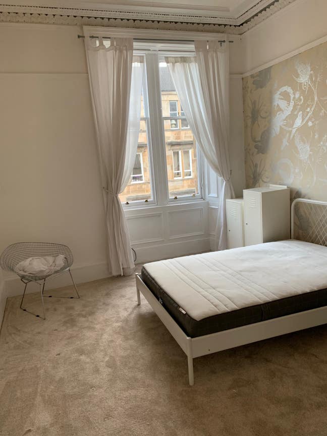 Whole flat 2 bedroom to let as a whole Main Photo