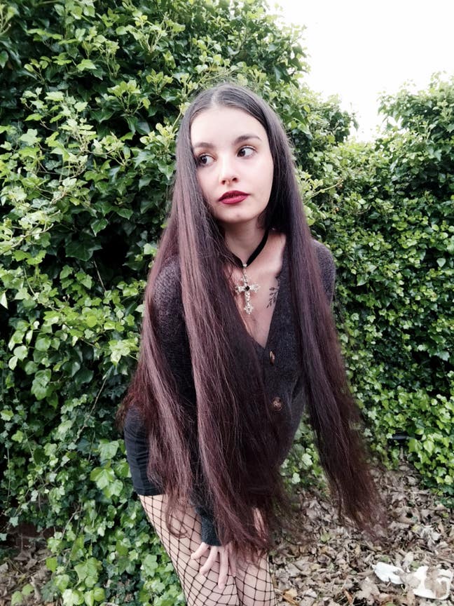 Proffessional able to move in before end of Feb Main Photo