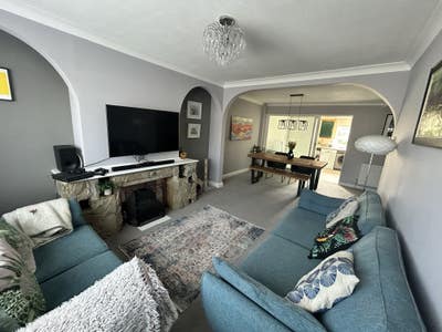 Available Room Rental in Ruislip  Main Photo