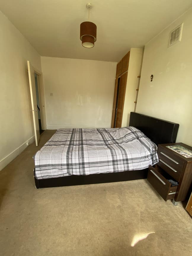 Hammersmith room available for short term  Main Photo