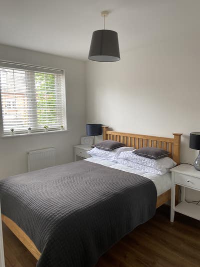 Double room, furnished with own en-suite. Main Photo