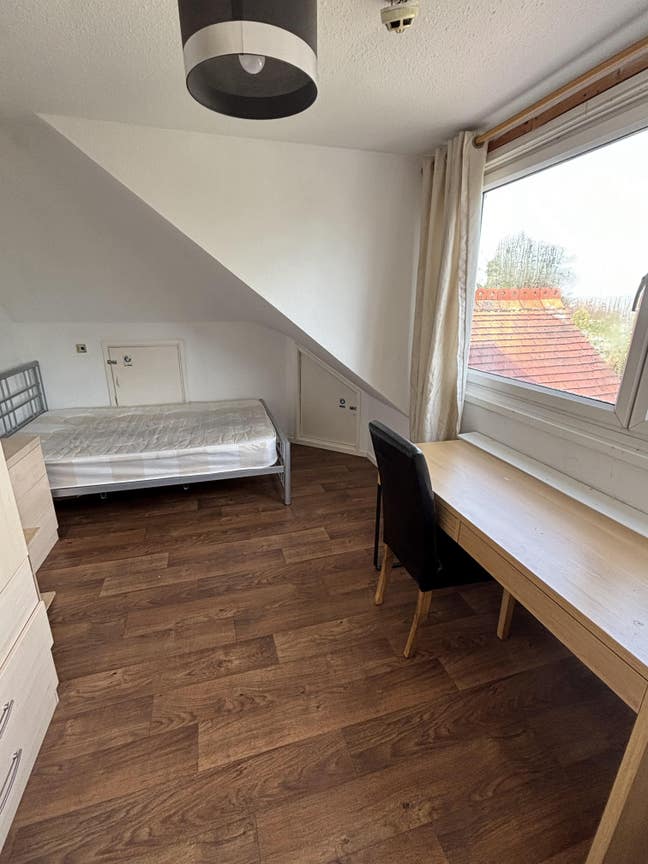 Double room available immediately Main Photo