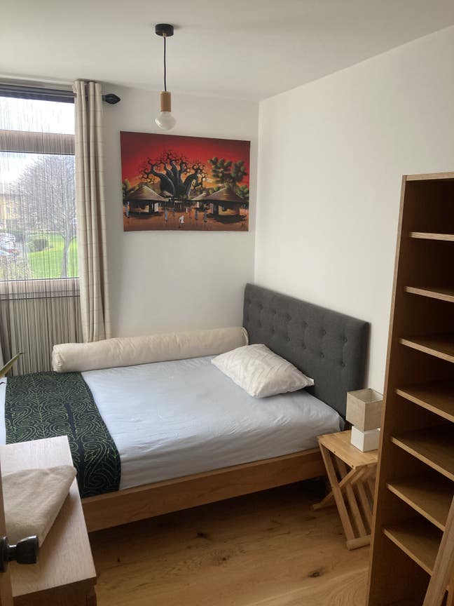 Double room available @Stepney Green/ garden flat Main Photo