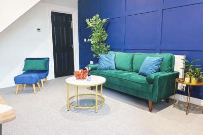 Stylish Room with It's Own Bathroom on Gadsby St Main Photo