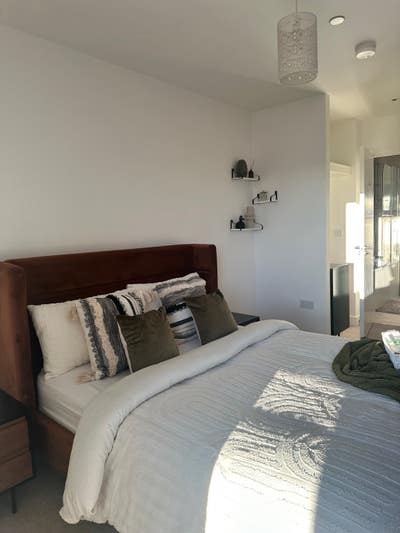 Elegant & Spacious Apartment Main Photo