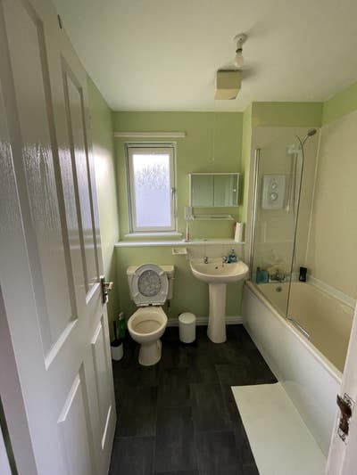 Single Room close to King's Building and RIE  Main Photo