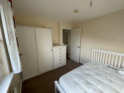 Double Room close to King's Building and RIE  Main Photo