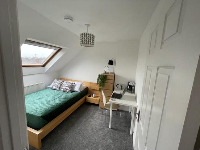Proffesional or student room  Main Photo