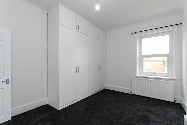 Double rooms in a 2 bed flat in Willesden Green Main Photo