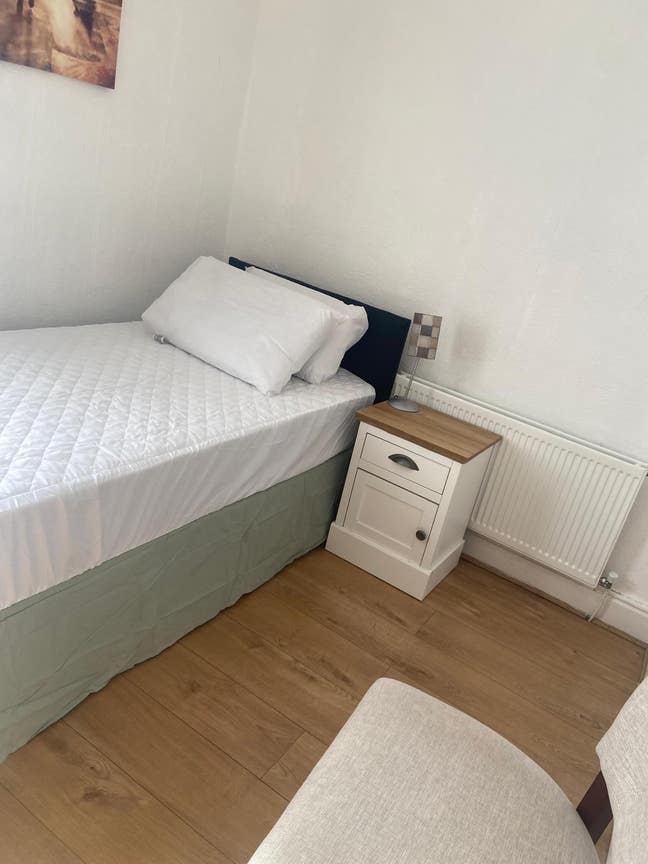 Single Room  to Let Main Photo