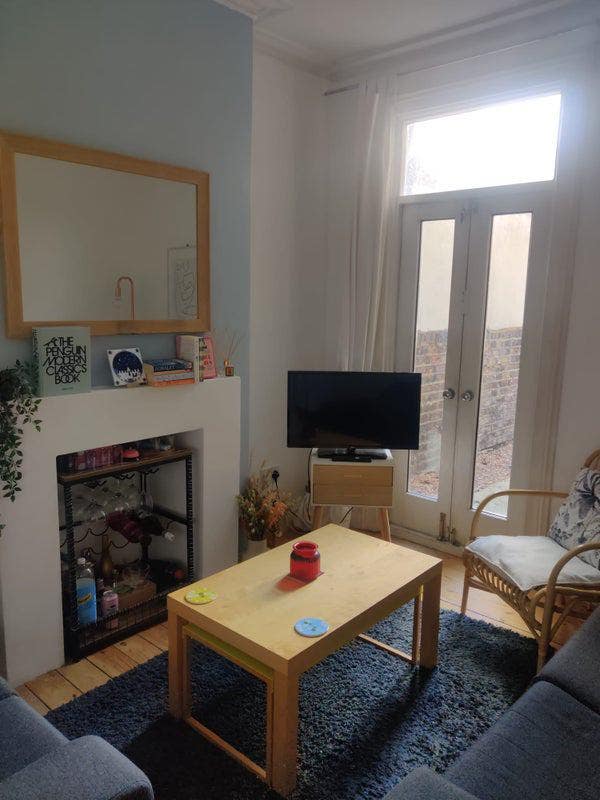 Double room in GREAT HOUSE! Main Photo