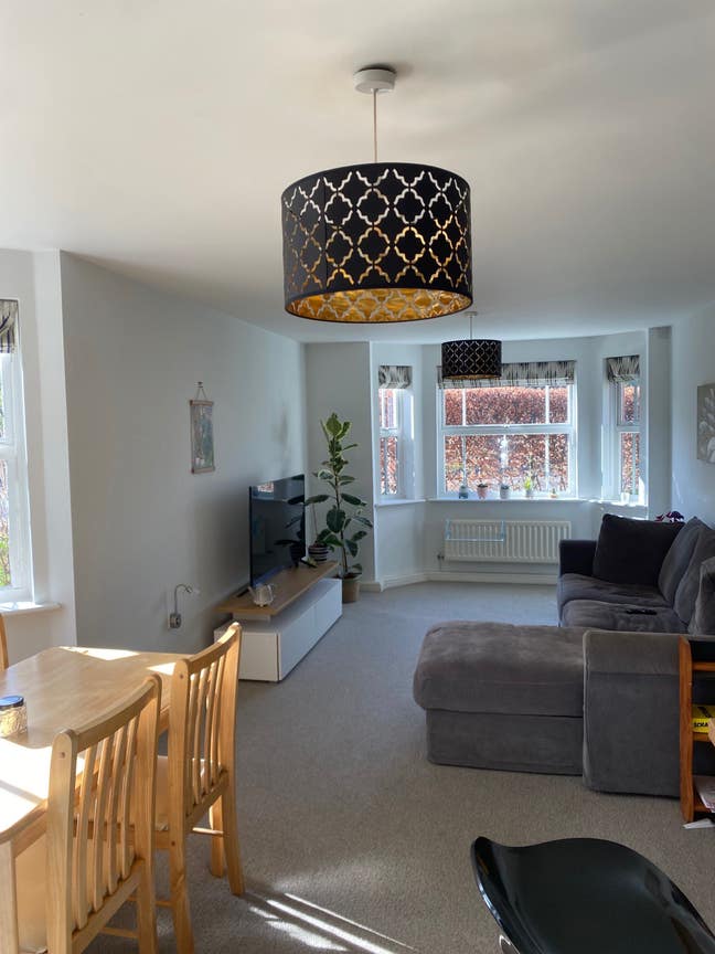 Lovely double room, centre of town, good parking Main Photo
