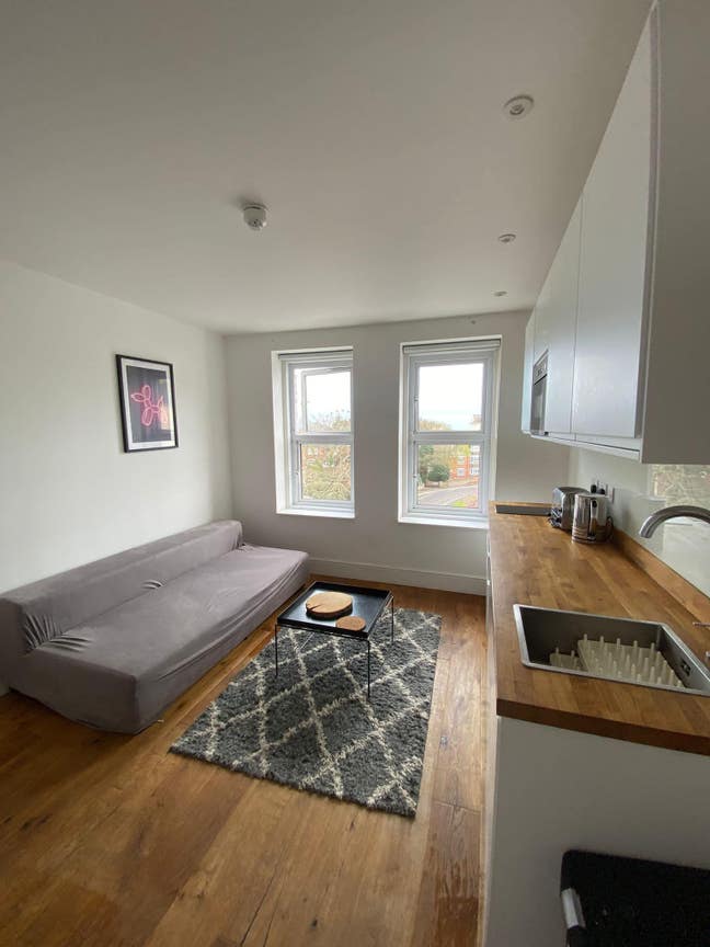 Modern 1 bedroom apartment  Main Photo