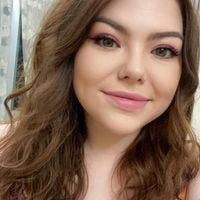 I am a professional female aged 29. I am look... Main Photo