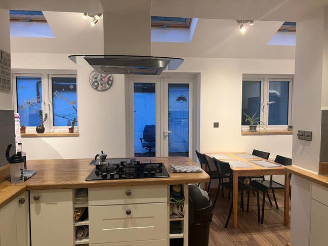 Nice single room in Cowley Main Photo