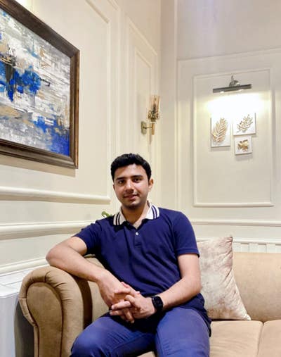 Professional Male seeks a single or double room Main Photo