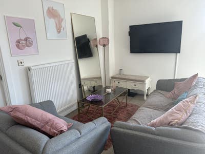 Double ensuite city centre room middlewood locks Main Photo