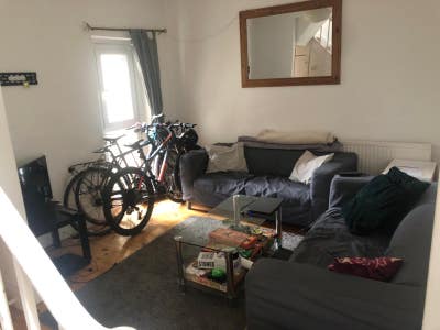 Student house rooms to let close to campus Main Photo