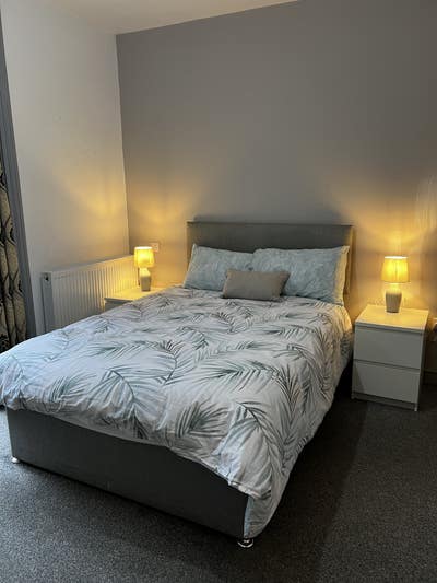 Double Bedroom  Main Photo