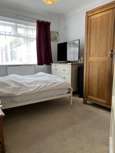 Walton on Thames double room Main Photo