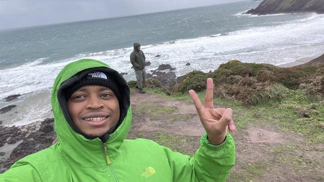 Looking for a room to rent  Main Photo