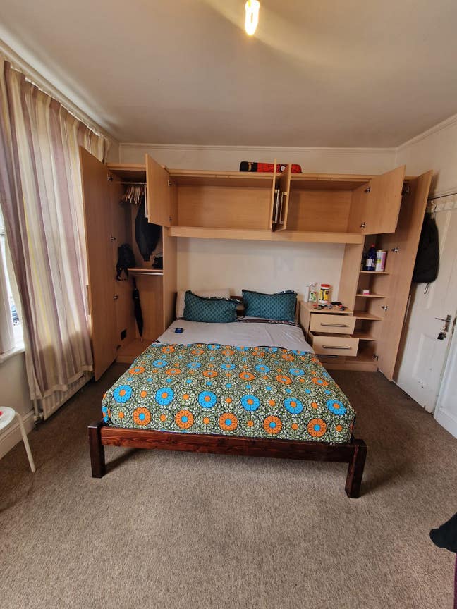 Nice double room near Queen Road Peckham Main Photo