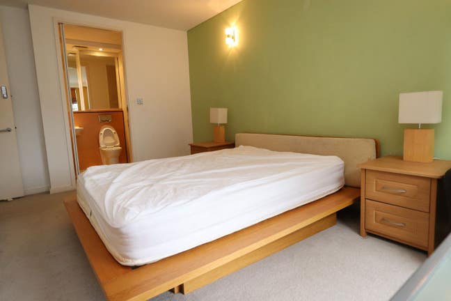 3 Stunning double room in the heart of Greenwhich Main Photo