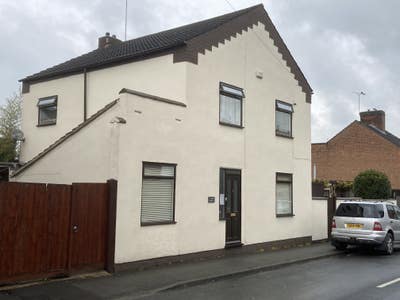 Room To Let - Quiet, Friendly House in Burton Main Photo